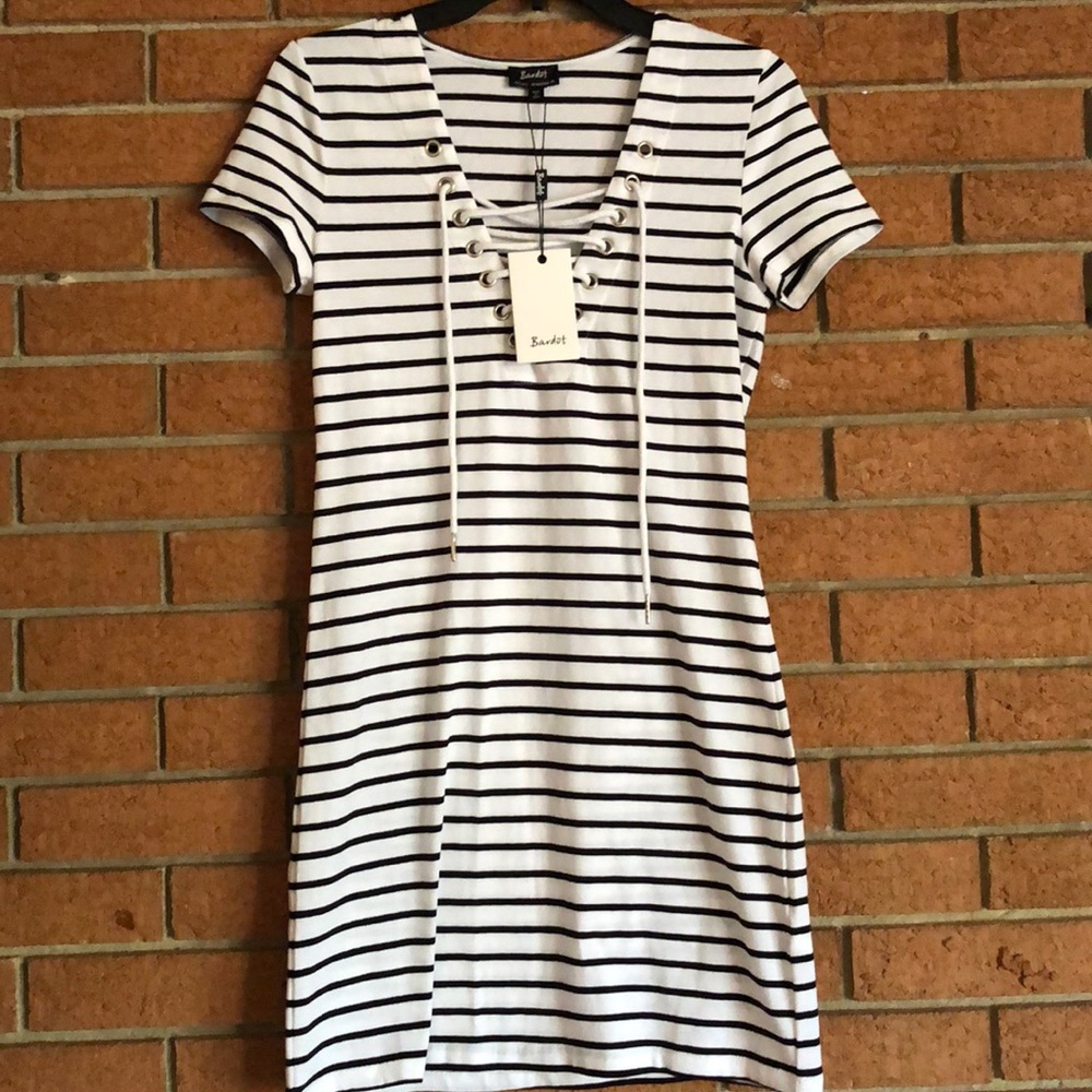 🖤BARDOT🖤STRIPED SWING DRESS🖤 - Picture 5 of 8